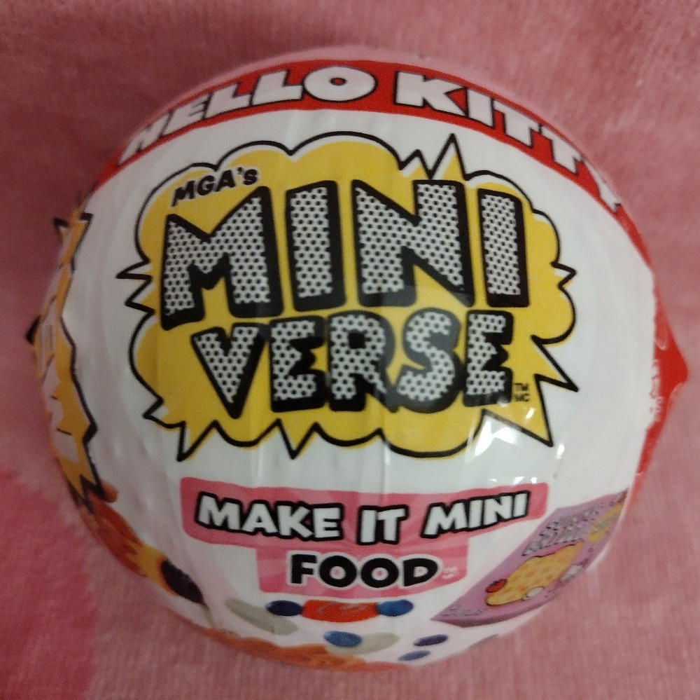 Hello Kitty Mini Verse Make It Mini Waffles Food Set - Picture 4 of 6
